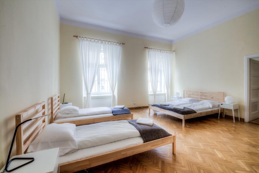 Michalowskiego 11 Краков Экстерьер фото